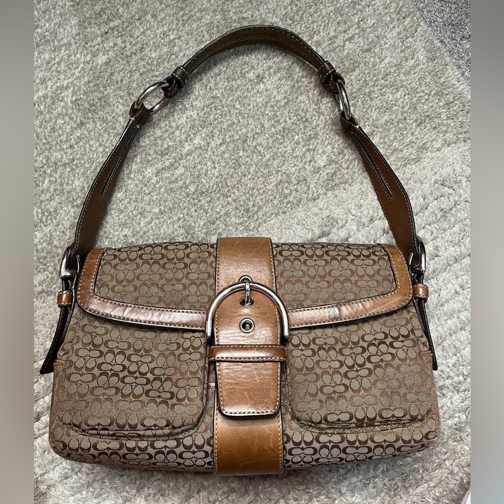COACH Vintage Soho Flap Baguette Purse (read description 👩🏻‍🔧)